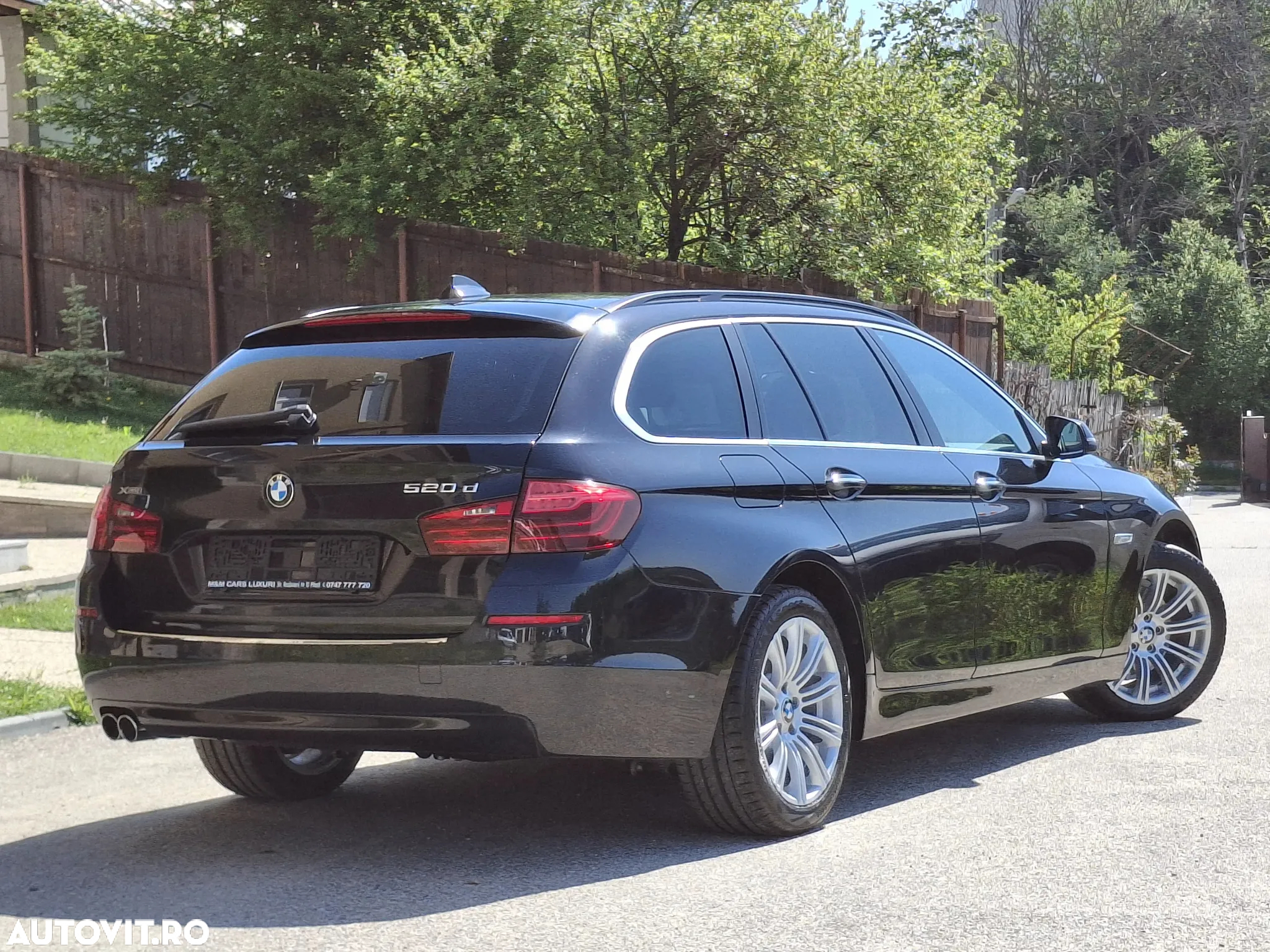 BMW Seria 5 520d xDrive Touring Aut. Luxury Line - 19