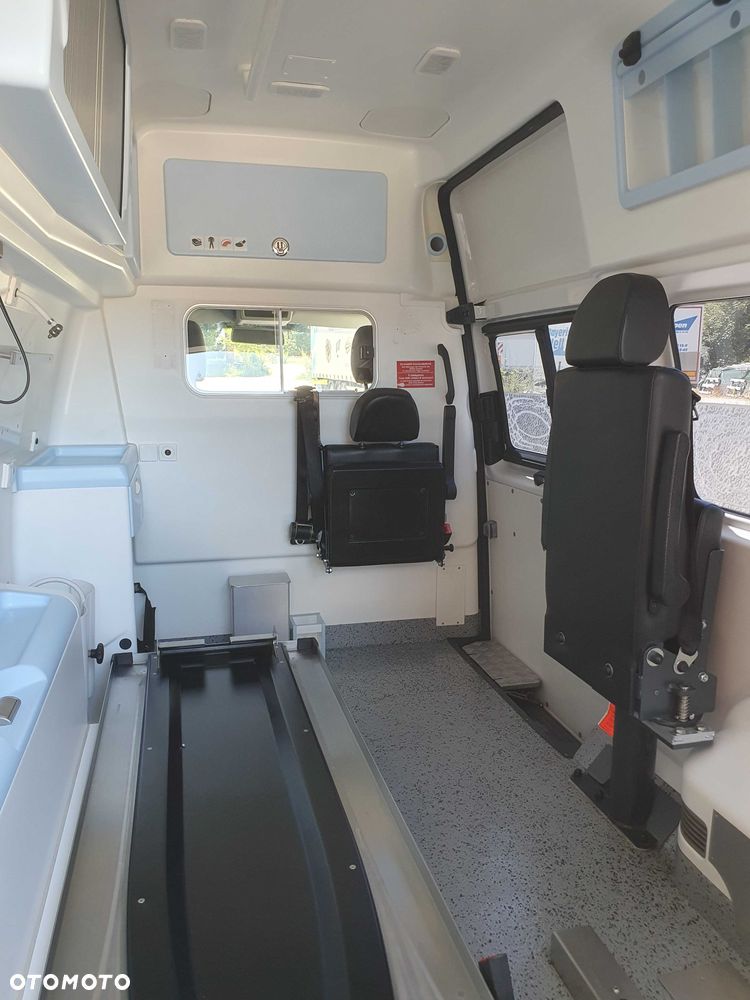 Volkswagen Transporter - 7
