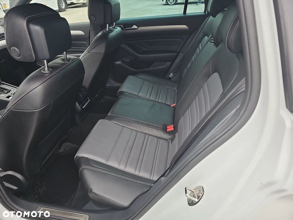 Volkswagen Passat 2.0 TDI 4Mot Elegance DSG - 21