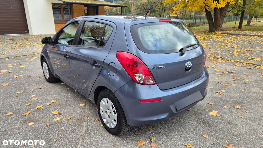 Hyundai I20 2013 photo 3