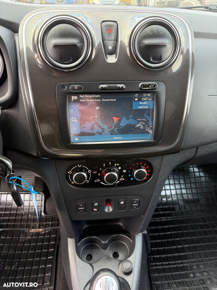 Dacia Logan 0.9 90CP Laureate - 13