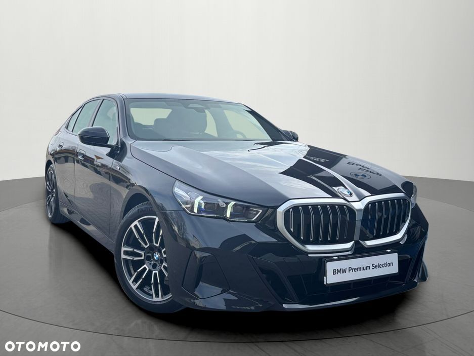 BMW Seria 5 520d mHEV M Sport - 3