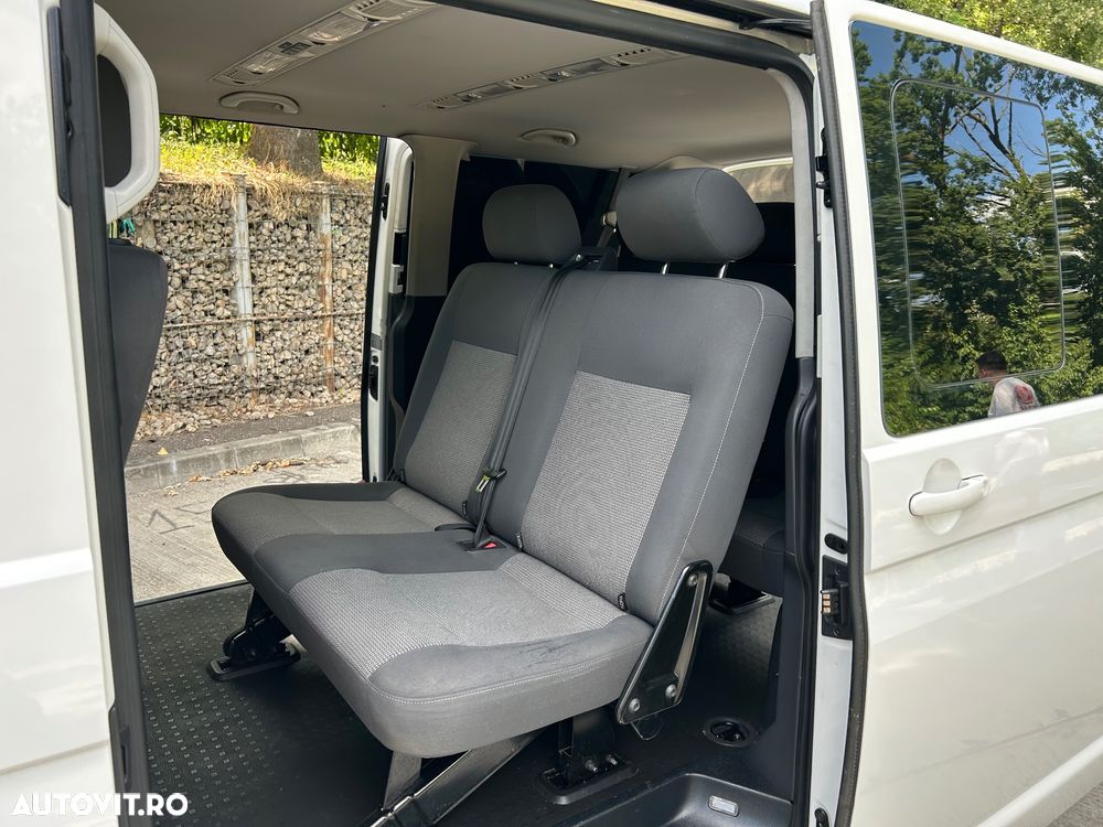Volkswagen Caravelle - 15