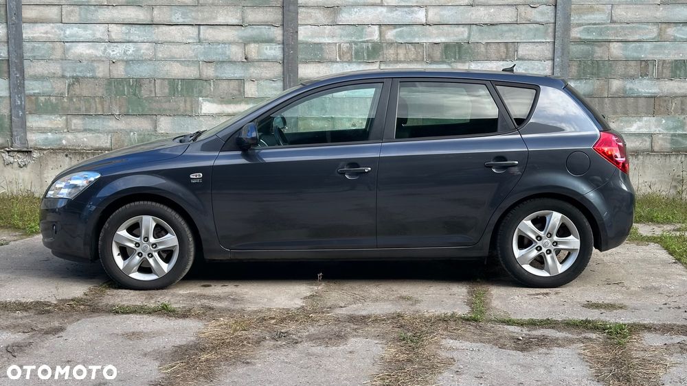 Kia Ceed 1.4 Comfort + - 12