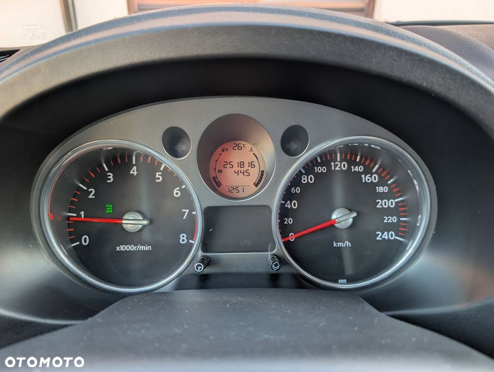Nissan X-Trail 2.0 XE - 33