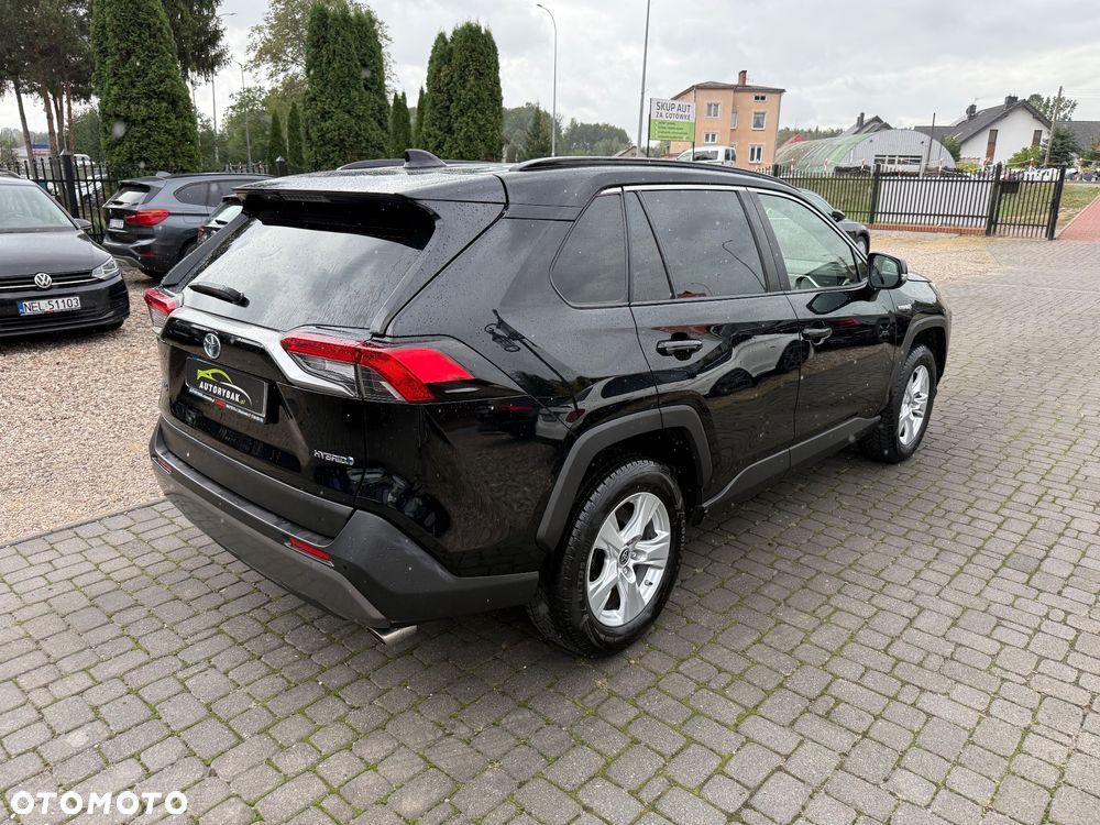 Toyota RAV4 Hybrid Premium 4x2 - 29
