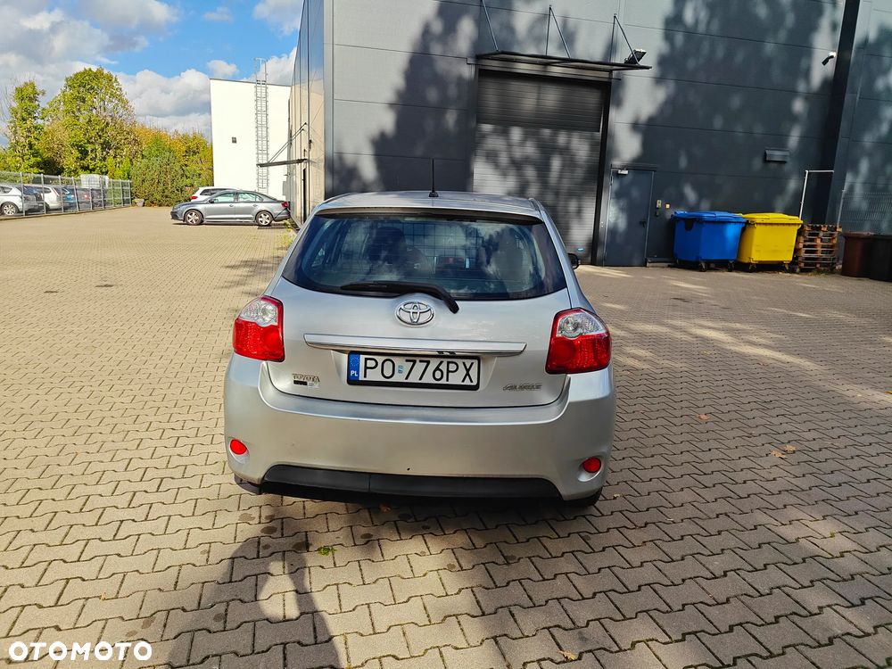 Toyota Auris 1.4 D-4D 2010 - 4