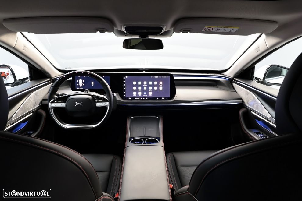 Xpeng P7i 86.2 kWh Long Range - 19