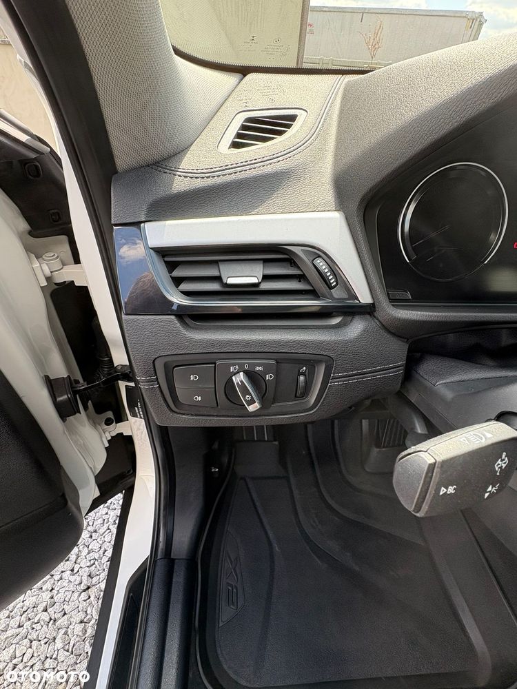 BMW X2 sDrive18i Advantage Plus - 17