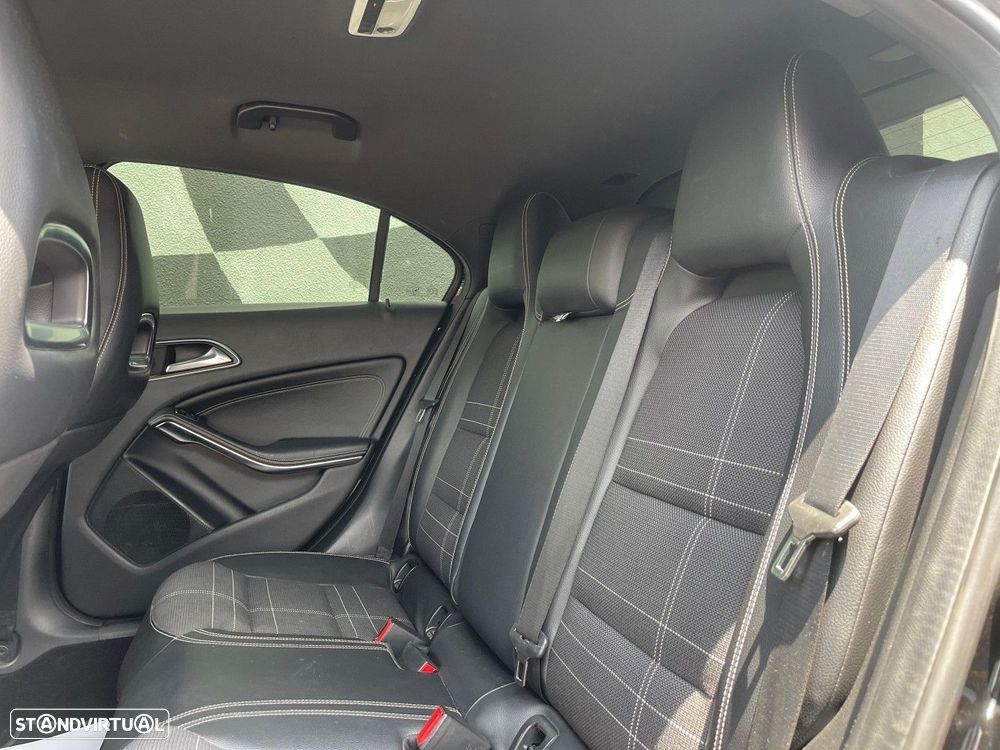 Mercedes-Benz A 180 d 8G-DCT AMG Line - 7