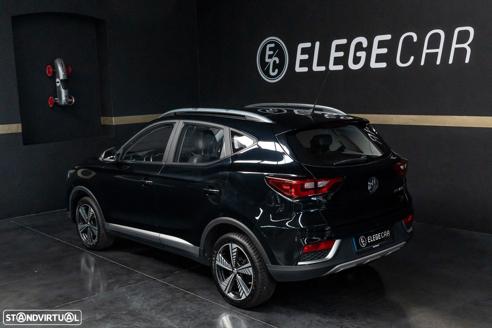 MG ZS - 8