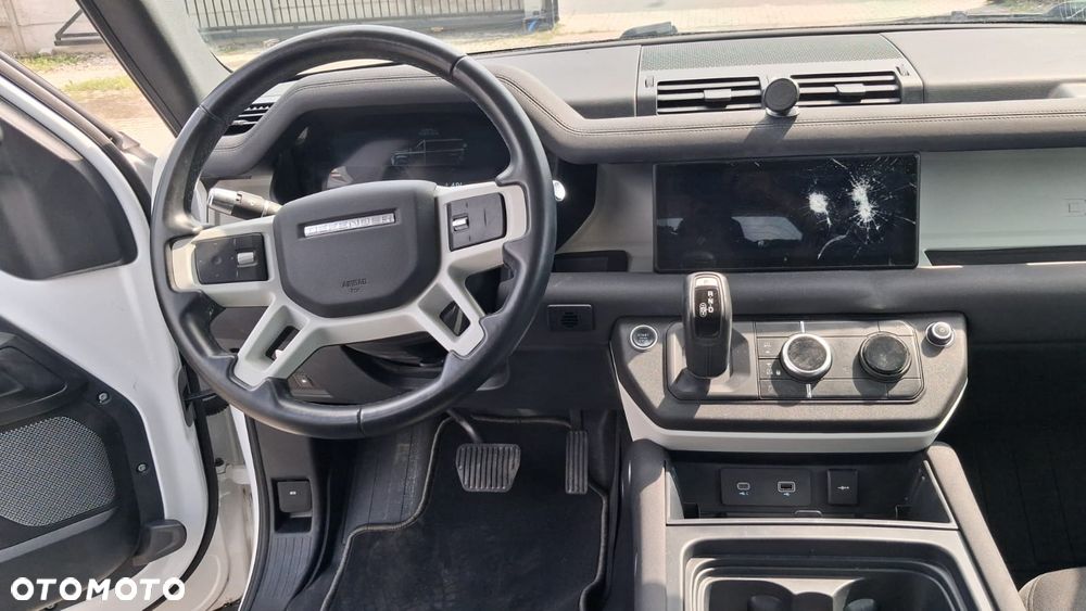 Land Rover Defender 2.0 P300e PHEV X-Dynamic SE - 14
