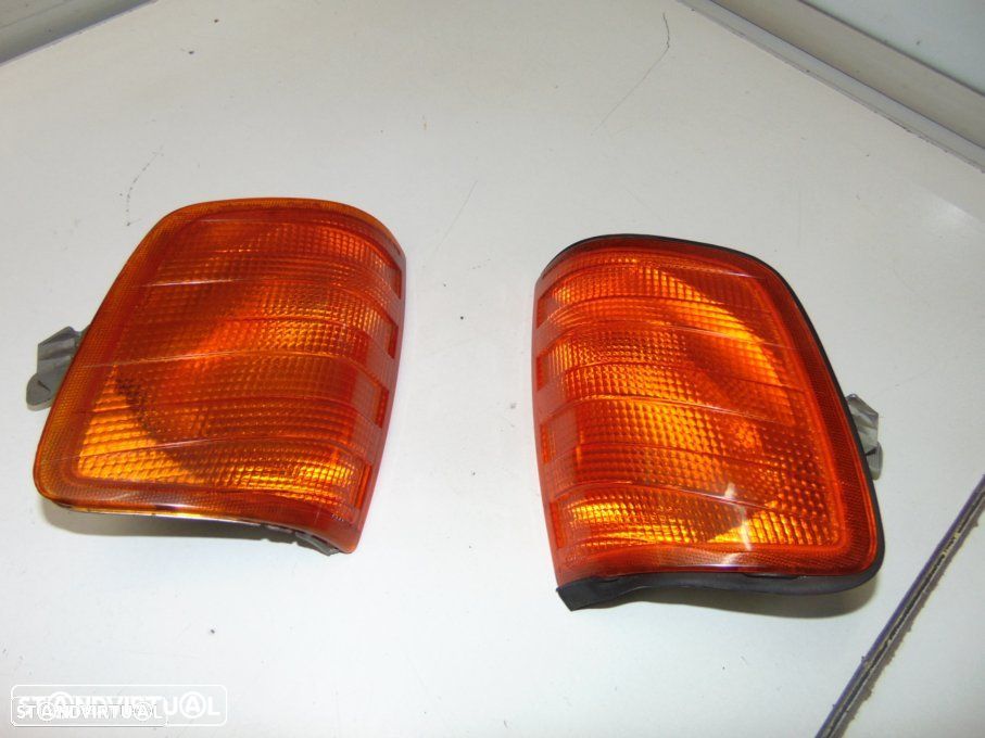 Mercedes 300D W124 - piscas da frente - 1