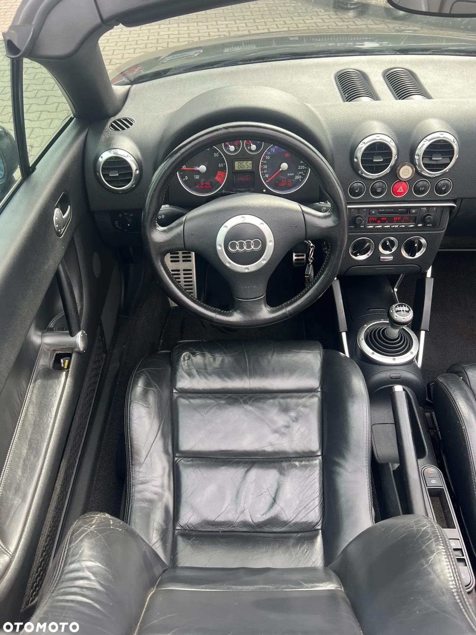 Audi TT Roadster 1.8T - 12