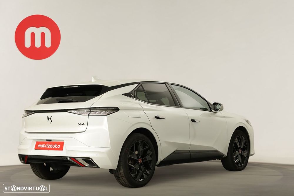 DS DS4 1.2 PureTech Performance Line EAT8 - 4