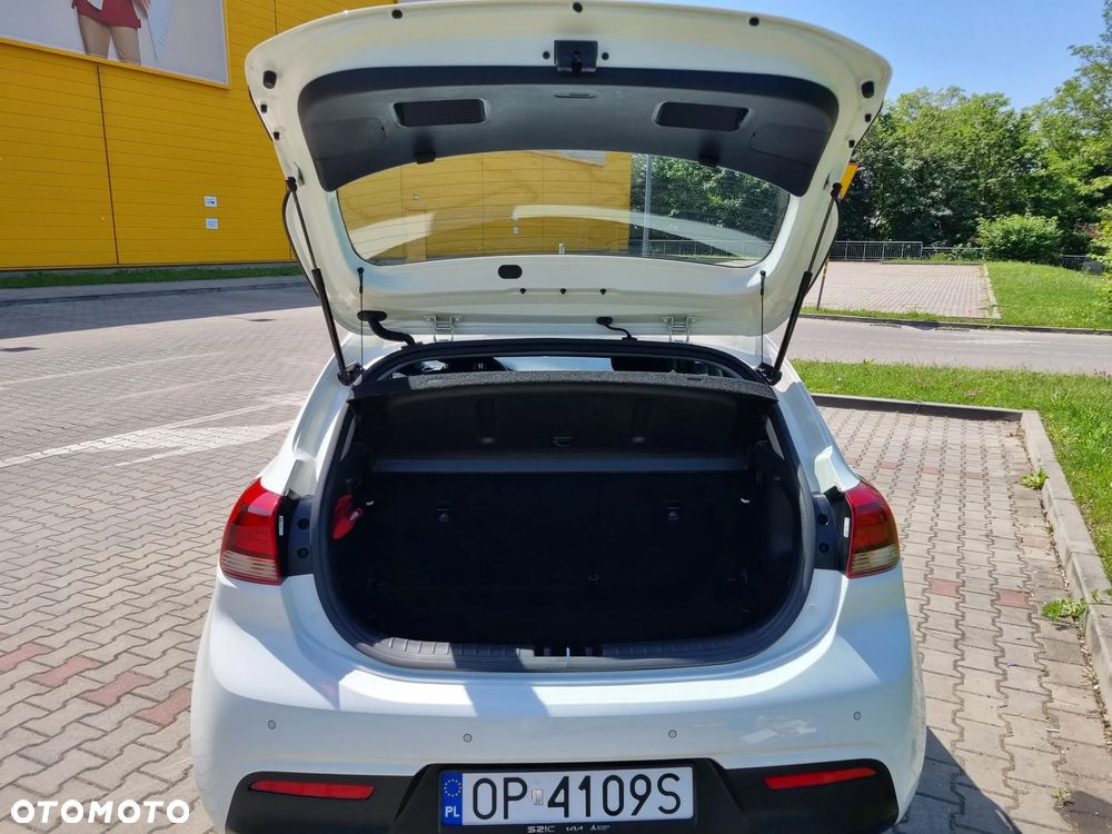 Kia Rio 1.2 M - 14