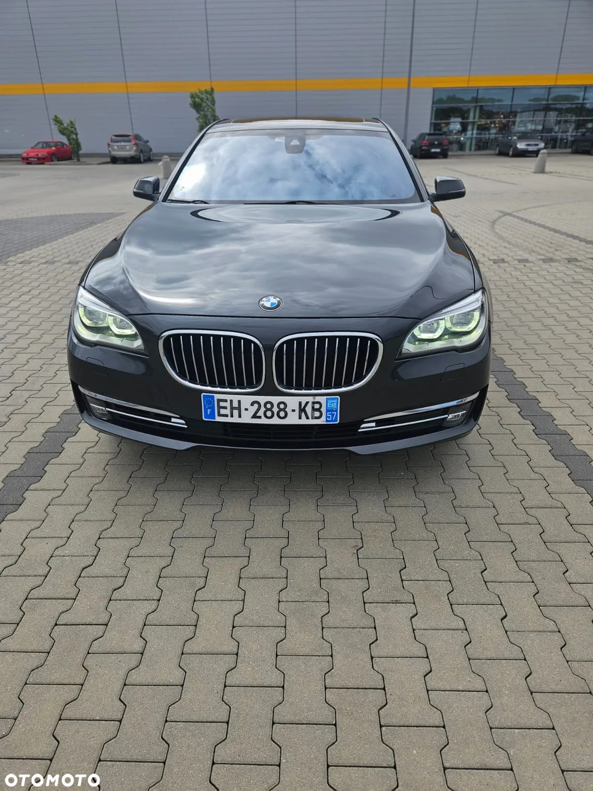 BMW Seria 7 750d xDrive Blue Performance Edition Exclusive - 3