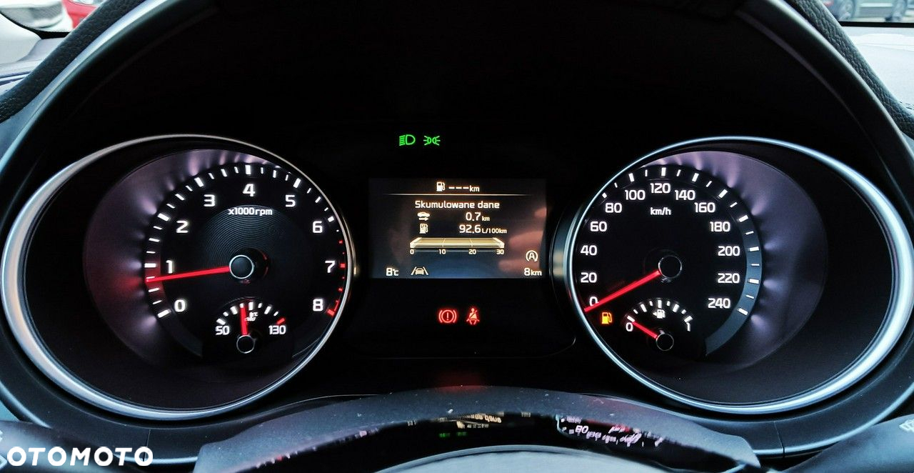 Kia Ceed - 24