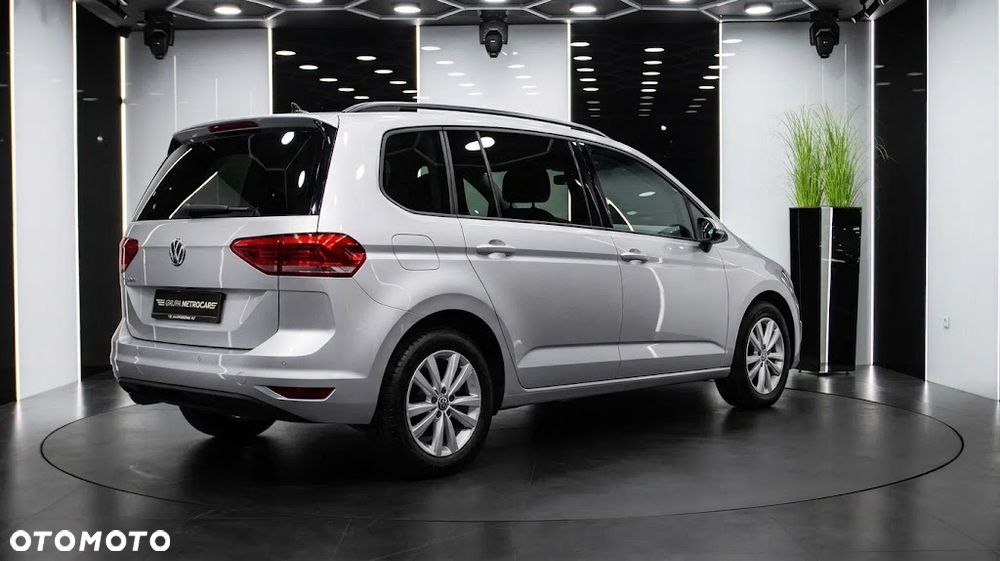 Volkswagen Touran 2.0 TDI BMT Comfortline DSG - 5