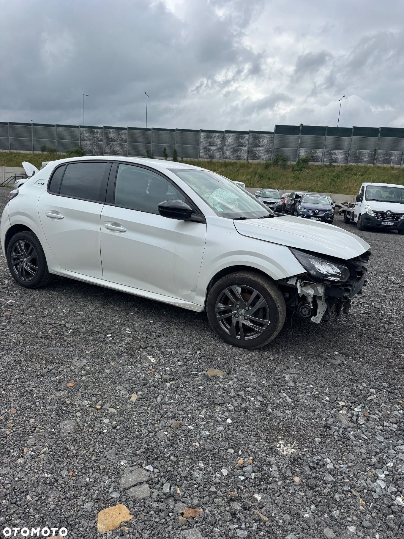 Peugeot 208 - 9