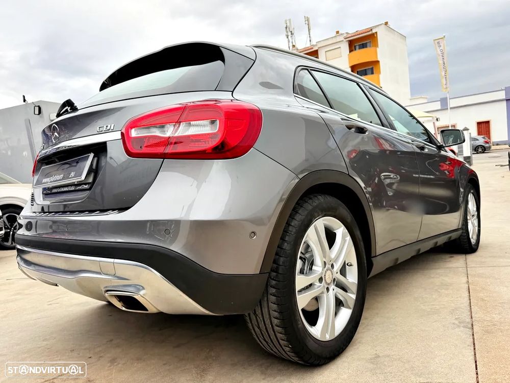 Mercedes-Benz GLA 180 CDI - 44