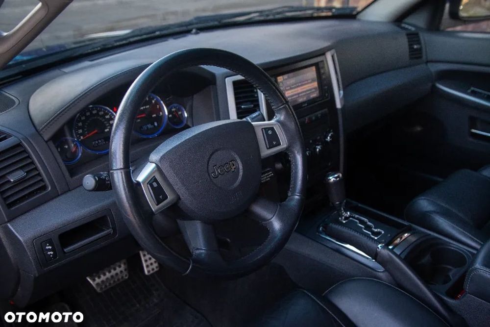 Jeep Grand Cherokee 6.1 V8 SRT8 - 24