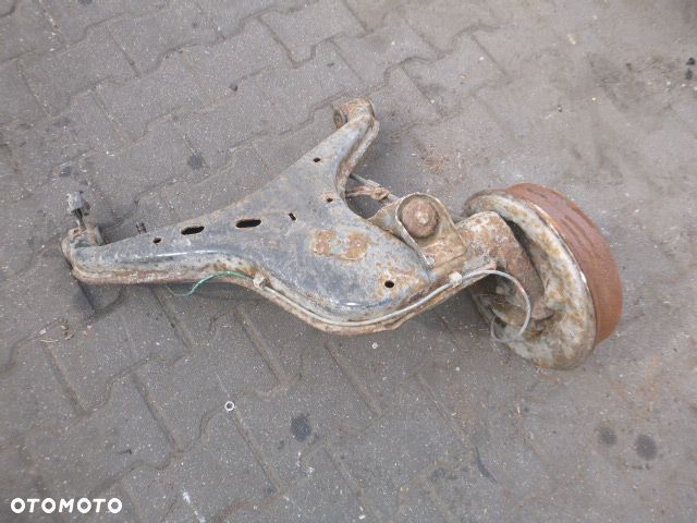 WAHACZ LEWY TYŁ LEWY TYLNY VOLKSWAGEN T4 - 13