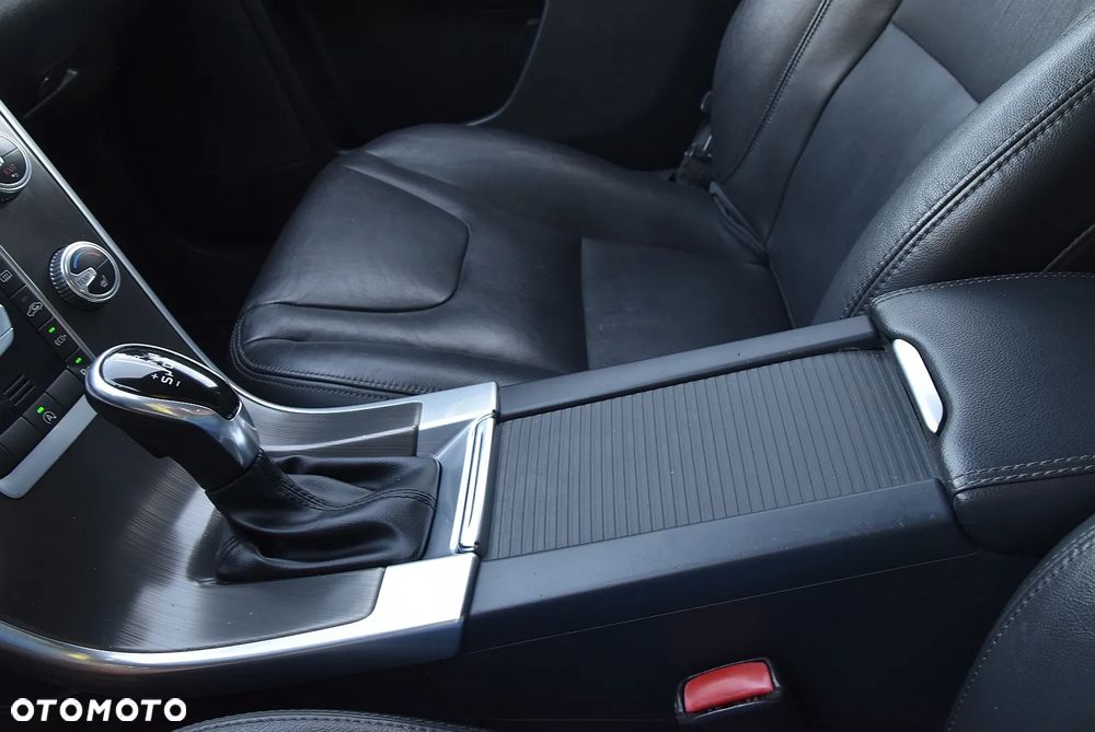 Volvo XC 60 - 38