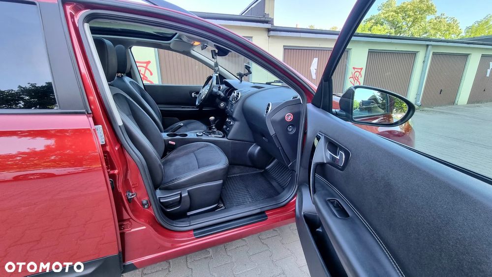 Nissan Qashqai 1.6 dCi 4 x 4 DPF Start/Stop tekna - 13