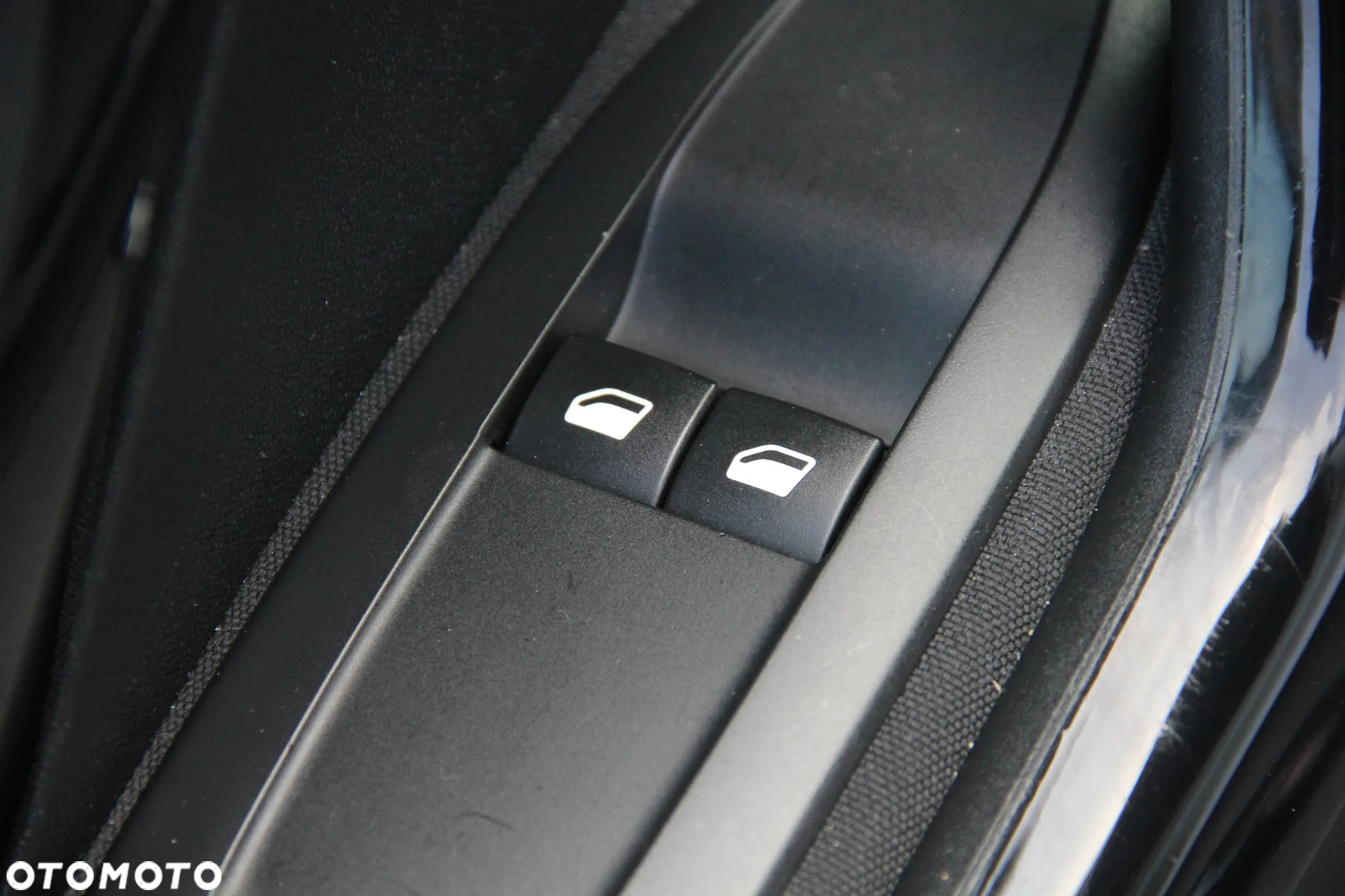 Peugeot 208 1.4 HDi Business Line - 29