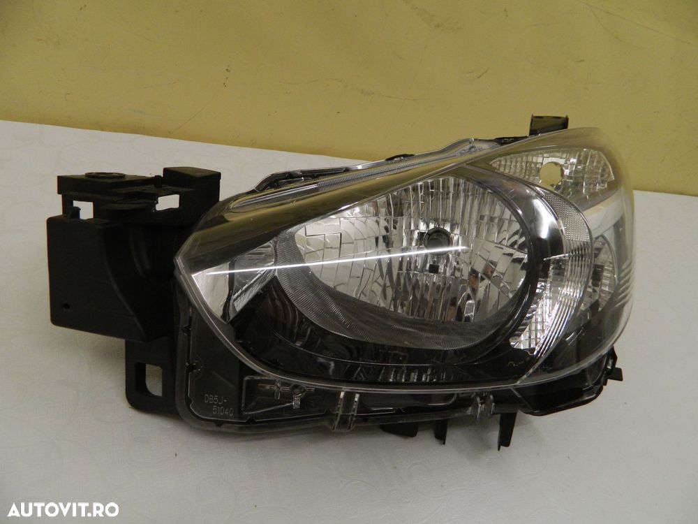 Far dreapta Mazda 2 Halogen, 2014, 2015, 2016, 2017, 2018, 2019. - 3