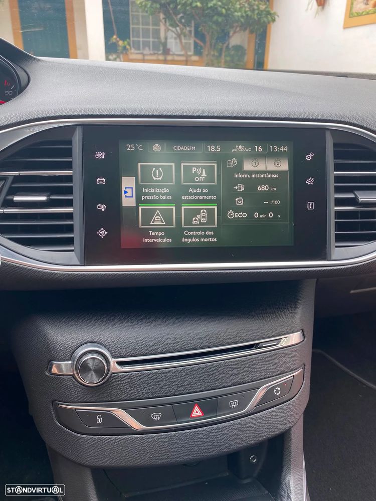 Peugeot 308 - 11
