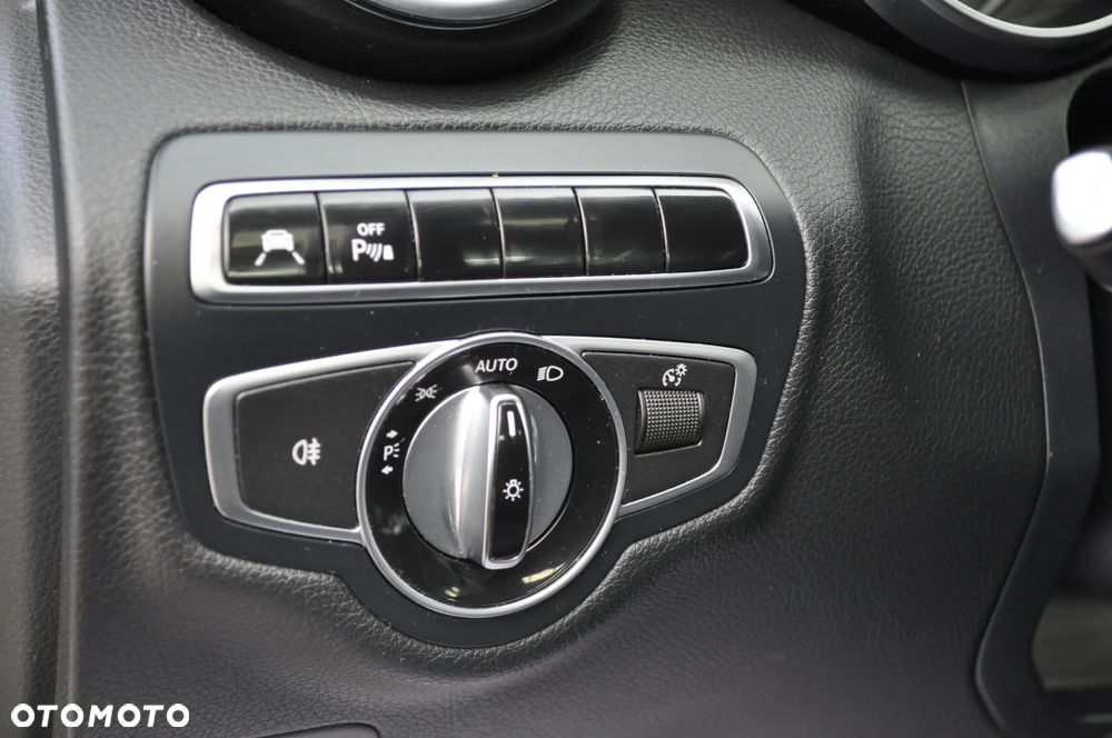 Mercedes-Benz Klasa C 180 7G-TRONIC Avantgarde - 23