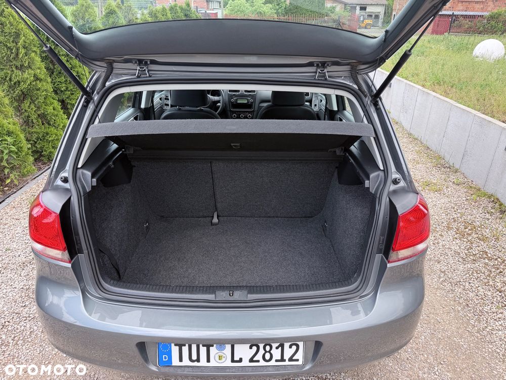 Volkswagen Golf 1.6 Team - 6