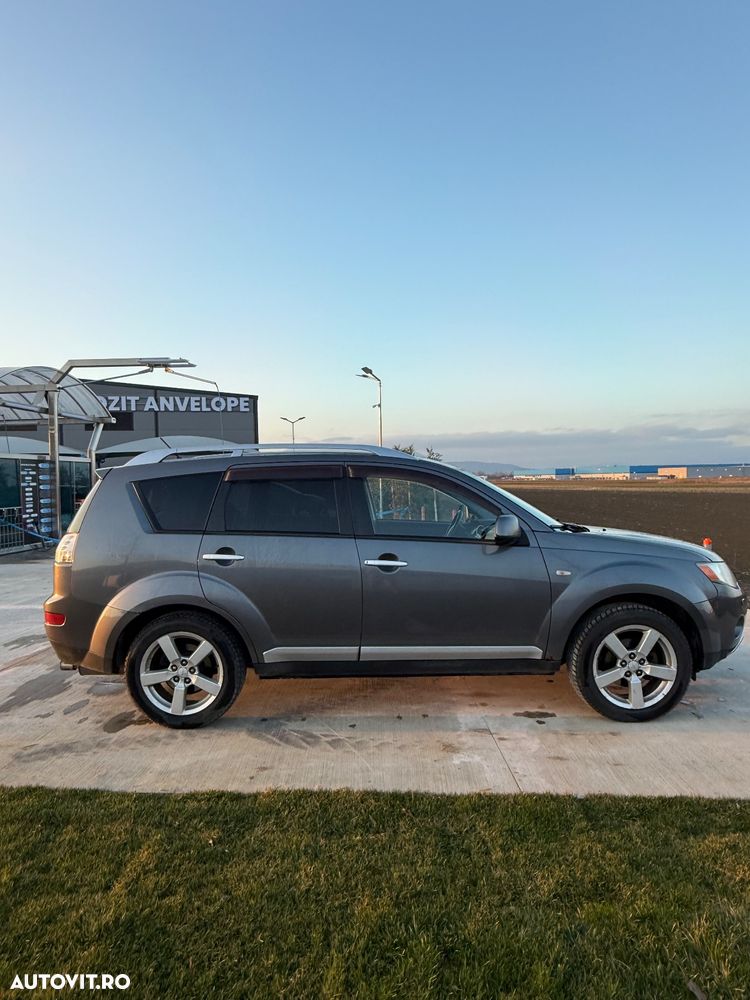Mitsubishi Outlander 2.2 DI-D Instyle - 8