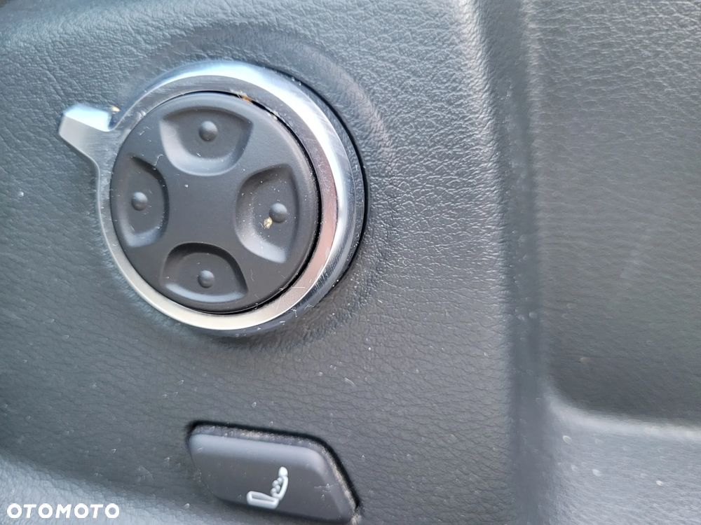 Audi A4 Avant 2.0 TDI S tronic quattro - 15