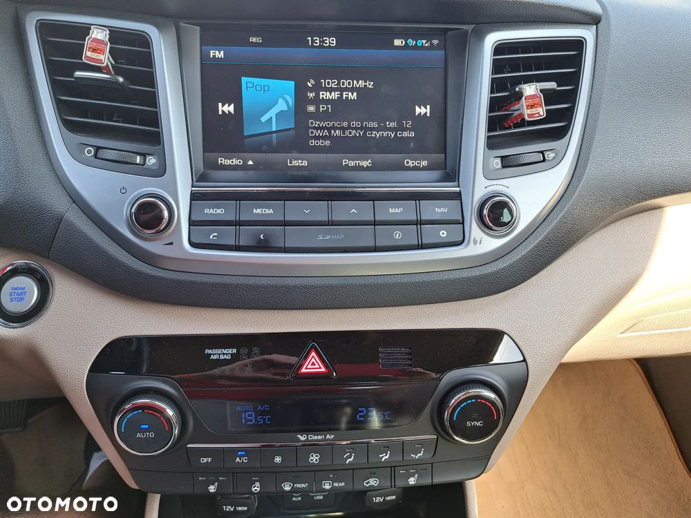 Hyundai Tucson 1.7 CRDI BlueDrive Comfort 2WD - 23