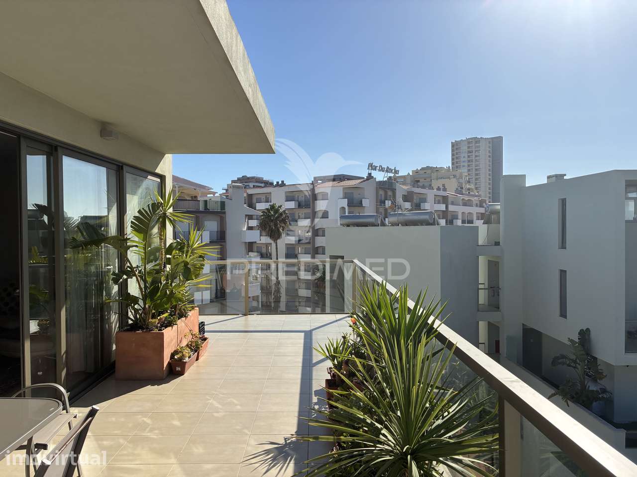 Último andar com vista mar a 2 minutos da praia | Condomínio exclusivo - Grande imagem: 3/12