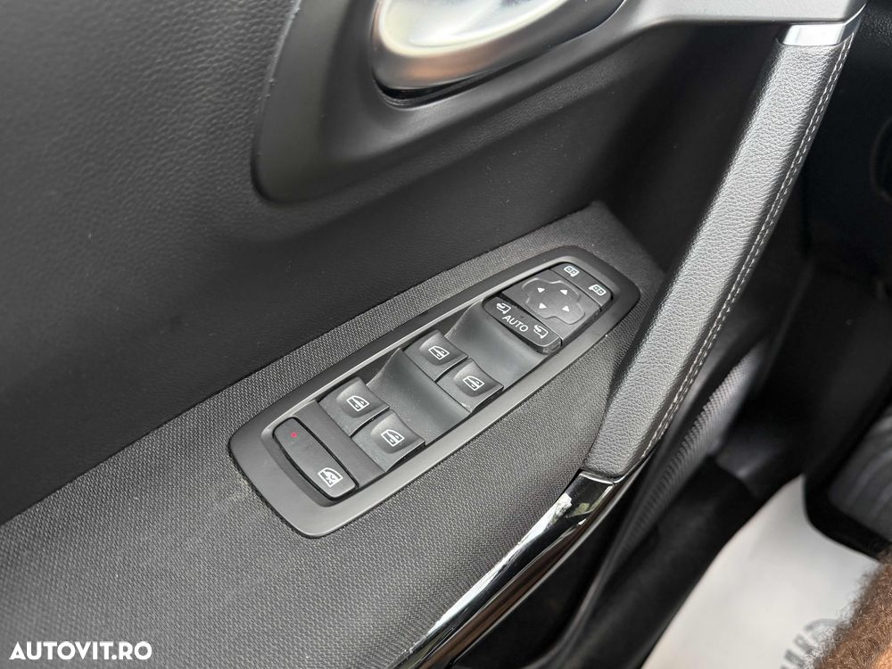 Renault Kadjar BLUE dCi 115 BUSINESS EDITION - 24