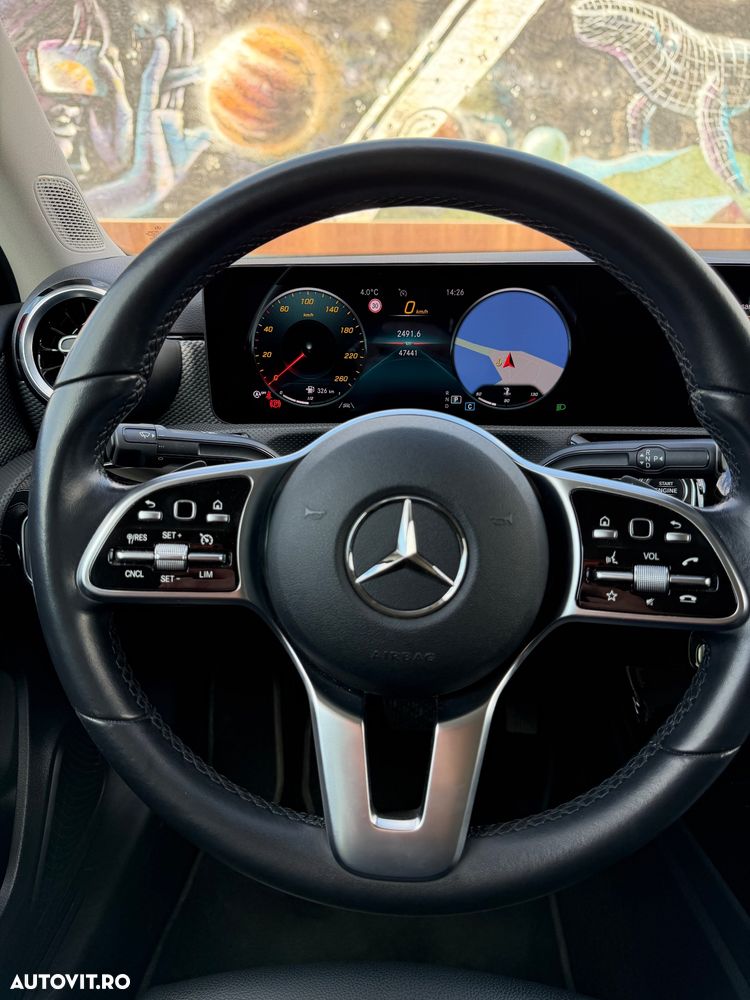 Mercedes-Benz A 180 d Sedan 8G-DCT - 13