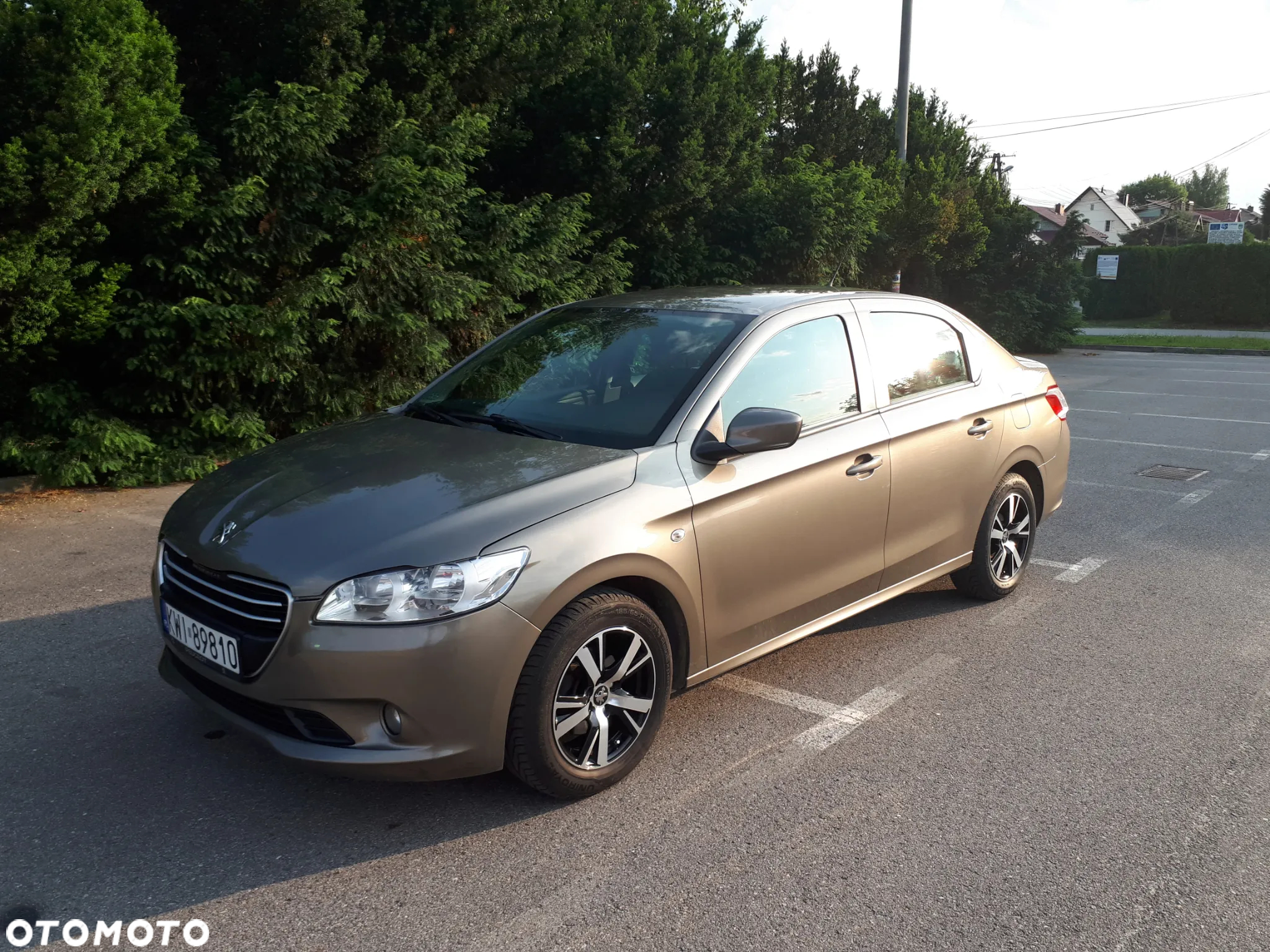 Peugeot 301 1.2 VTi/Pure Tech Active - 2