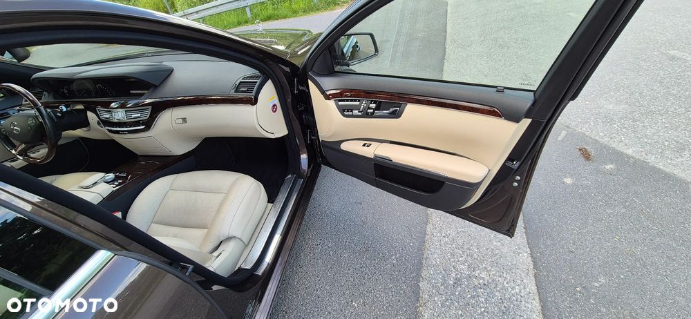 Mercedes-Benz Klasa S 500 BlueEFFICIENCY 4-Matic - 13