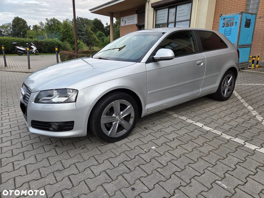 Audi A3 3-drzwiowe 2.0 TDI DPF Ambiente S tronic - 19