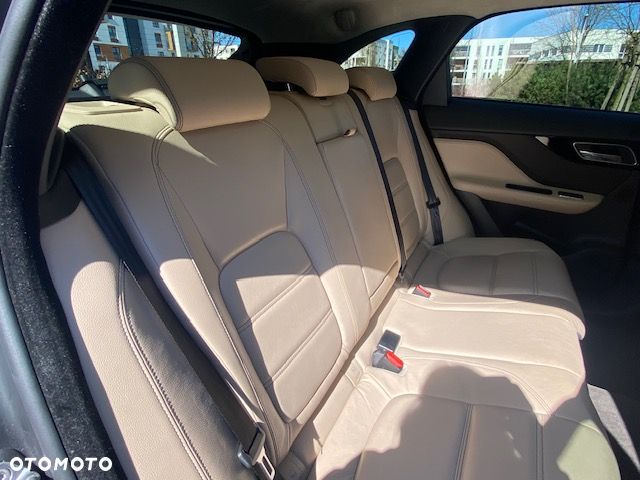 Jaguar F-Pace 2.0 i4D AWD Prestige - 24
