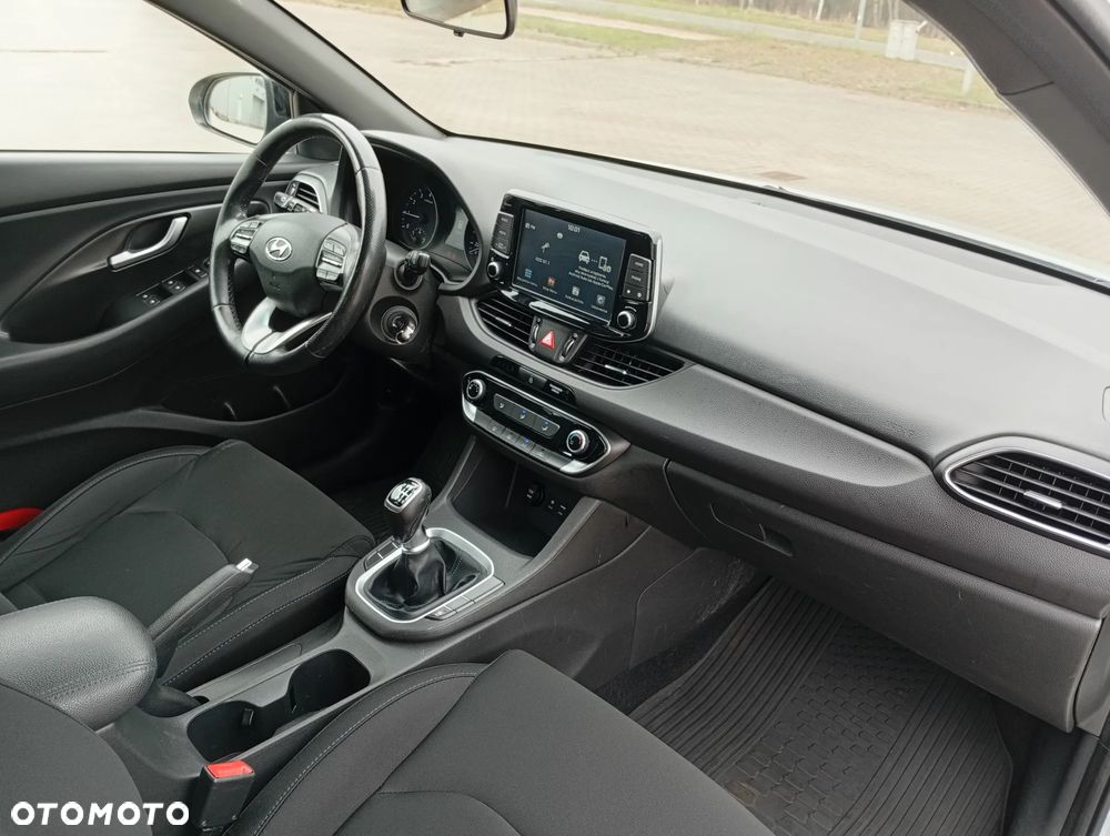 Hyundai i30 1.4 GO - 10