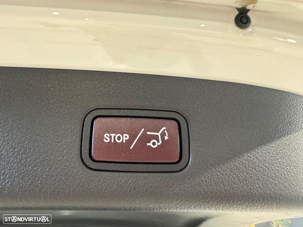 Mercedes-Benz GLC 300 - 19