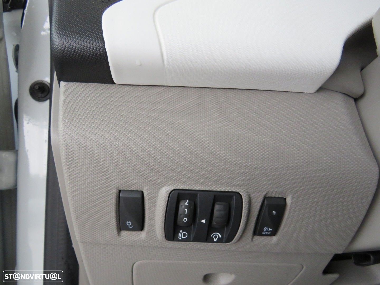 Renault Zoe (c/ Bateria) Life 40 - 18