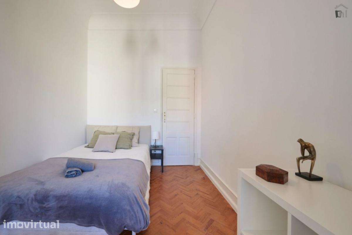 Quarto - localizado em Alameda Lisbon - Grande imagem: 3/23