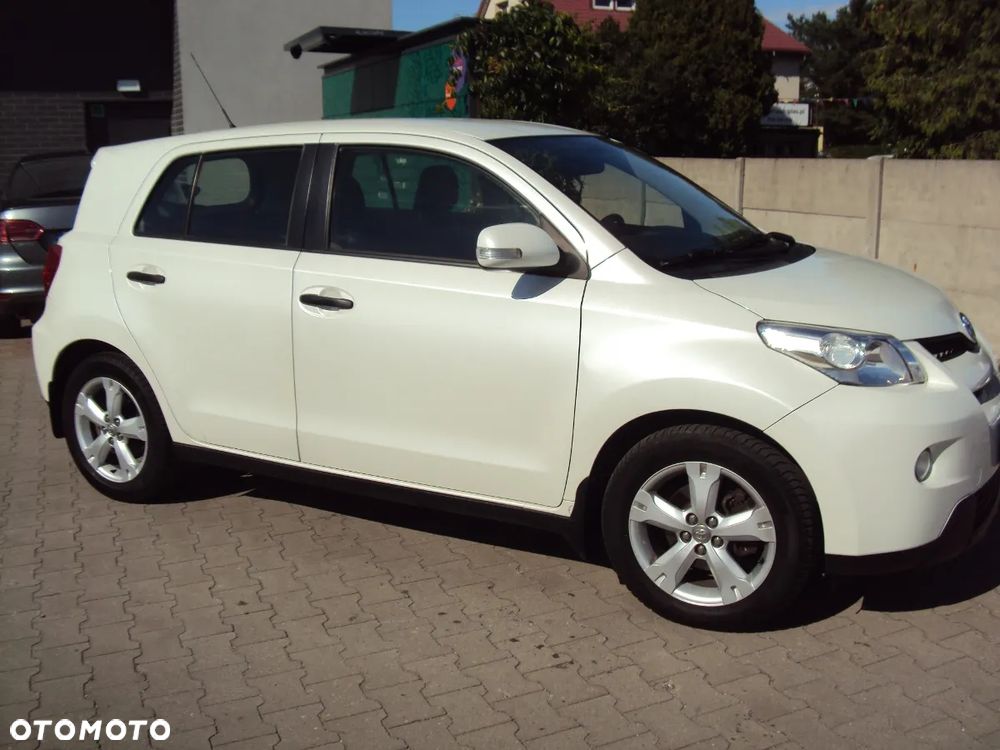 Toyota Urban Cruiser 1.33 Sol - 17