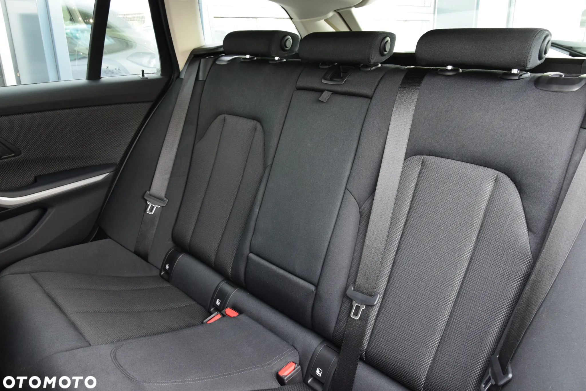 BMW Seria 3 318i Advantage - 21